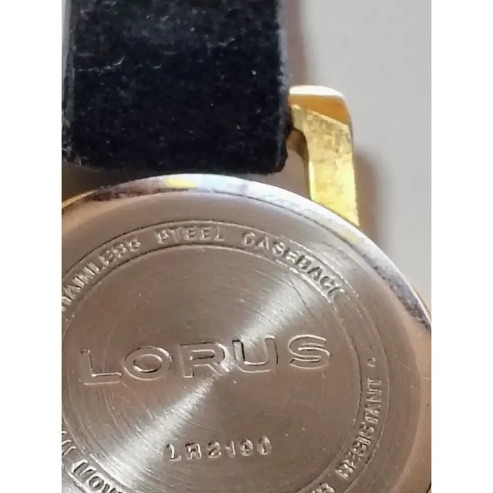 Lorus LR2199 Women's Gold Tone Crystal Bezel Watch Runs New Battery
